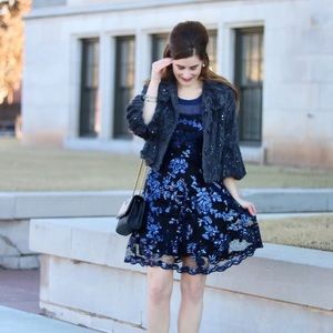 Romeo & Juliet Couture sequin cocktail dress beautiful for the holidays